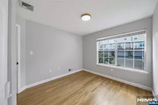 400 Crown Ct 581, Edgewater, NJ 07020 - Photo 14