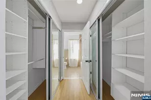 400 Crown Ct 581, Edgewater, NJ 07020 - Photo 22