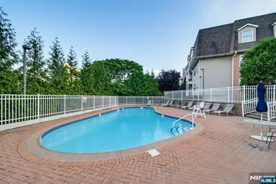 400 Crown Court 581 #581, Edgewater, NJ 07020 - Photo 28