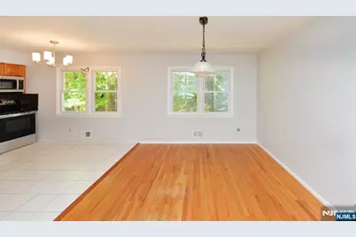 85B Primrose Lane, Paramus, NJ 07652 - Photo 6