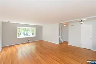 85B Primrose Ln, Paramus, NJ 07652 - Photo 8