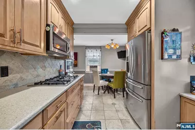 7 Henry Avenue, Hawthorne, NJ 07506 - Photo 4