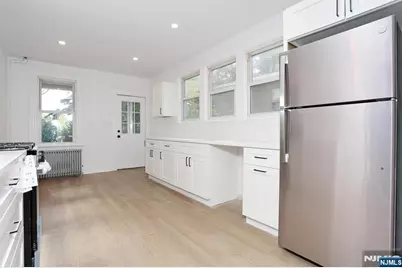 267 Hoover Avenue, Bloomfield, NJ 07003 - Photo 6