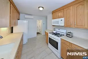 137 E Magnolia Ave, Maywood, NJ 07607 - Photo 8