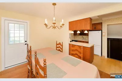 421 Hegi Drive, New Milford, NJ 07646 - Photo 6