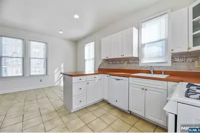 55 S Fullerton Avenue A #A, Montclair, NJ 07042 - Photo 16