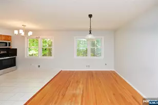 85 Primrose Ln B, Paramus, NJ 07652 - Photo 6