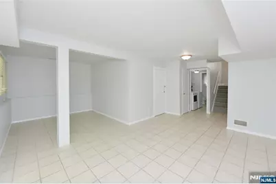 85 Primrose Lane B #B, Paramus, NJ 07652 - Photo 22