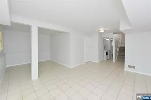 85 Primrose Ln B, Paramus, NJ 07652 - Photo 22