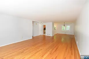 85 Primrose Ln B, Paramus, NJ 07652 - Photo 10