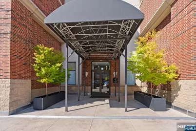 1104 City Place, Edgewater, NJ 07020 - Photo 2