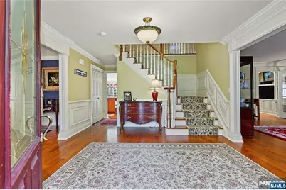 359 Lakeview Drive, Wyckoff Township, NJ 07481 - Photo 4