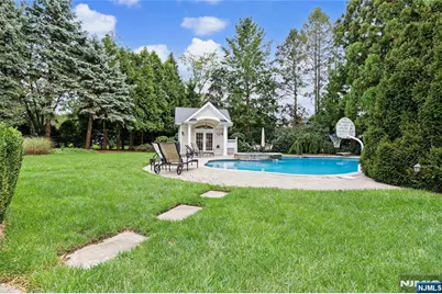 359 Lakeview Drive, Wyckoff Township, NJ 07481 - Photo 42