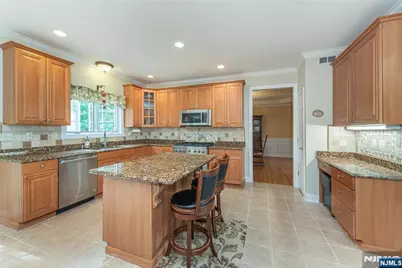 4 Hunter Drive, Mount Olive, NJ 07828 - Photo 10