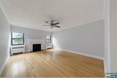 81 Chester Place K2C #K2C, Englewood, NJ 07631 - Photo 2