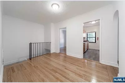 90 Tracey Place F-2-T #F-2-T, Englewood, NJ 07631 - Photo 4