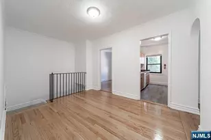 90 Tracey Pl F-2-T, Englewood, NJ 07631 - Photo 4