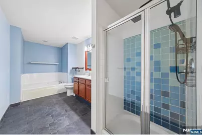 135 Riverwalk Way, Clifton, NJ 07014 - Photo 12