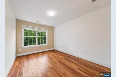 135 Riverwalk Way, Clifton, NJ 07014 - Photo 10