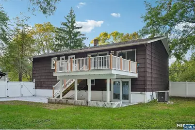 274 Oradell Avenue, Paramus, NJ 07652 - Photo 34