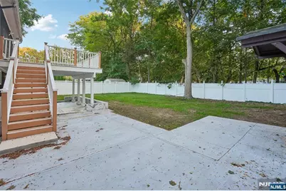274 Oradell Avenue, Paramus, NJ 07652 - Photo 32
