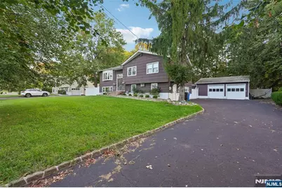 274 Oradell Avenue, Paramus, NJ 07652 - Photo 28