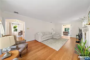 86 Windsor Rd, Tenafly, NJ 07670 - Photo 6