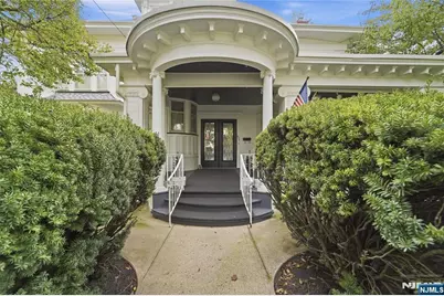676 Belgrove Drive, Kearny, NJ 07032 - Photo 8