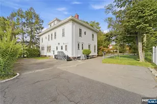 676 Belgrove Dr, Kearny, NJ 07032 - Photo 2