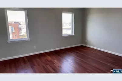 560 11th Street, Newark, NJ 07107 - Photo 8
