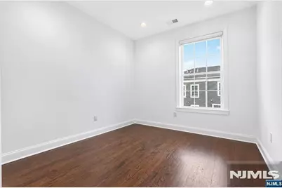 18 Parkside Lane, Teaneck Township, NJ 07666 - Photo 18