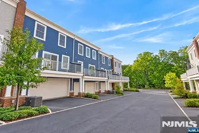 18 Parkside Lane, Teaneck Township, NJ 07666 - Photo 24