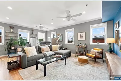 547 Bloomfield Street 4 #4, Hoboken, NJ 07030 - Photo 1