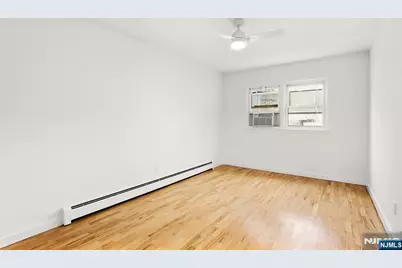 6107 Palisade Avenue 2A #2A, West New York, NJ 07093 - Photo 8