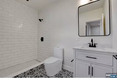 135 Forest Street 2R #2R, Montclair, NJ 07042 - Photo 10