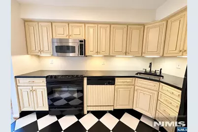 78 Orient Way 101B #101B, Rutherford, NJ 07070 - Photo 6