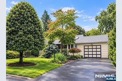 335 Lambert Avenue, Northvale, NJ 07647 - Photo 6