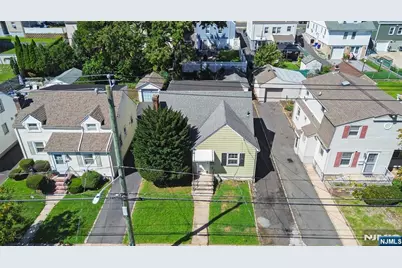 106 Summit Avenue, Bloomfield, NJ 07003 - Photo 18