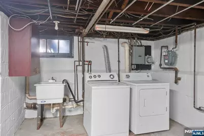 106 Summit Avenue, Bloomfield, NJ 07003 - Photo 34