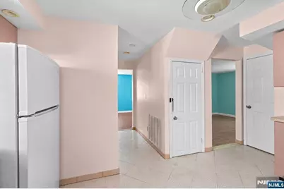 106 Summit Avenue, Bloomfield, NJ 07003 - Photo 26