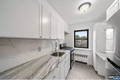 2335 Hudson, Fort Lee, NJ 07024 - Photo 6