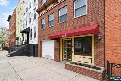 225 Clinton Street 4 #4, Hoboken, NJ 07030 - Photo 28