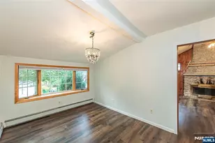 53 Laurel Dr, Wayne, NJ 07470 - Photo 8