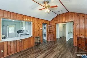 53 Laurel Dr, Wayne, NJ 07470 - Photo 6