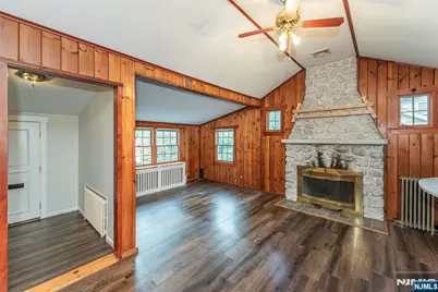 53 Laurel Drive, Wayne, NJ 07470 - Photo 2