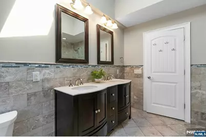 434 Nelson Avenue, Cliffside Park, NJ 07010 - Photo 22