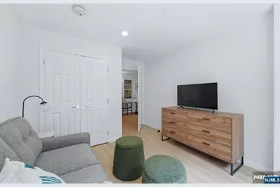 567 &amp; 571 Paramus 2 #2, Paramus, NJ 07652 - Photo 8