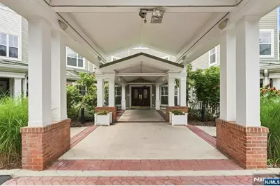 567 &amp; 571 Paramus, Paramus, NJ 07652 - Photo 2