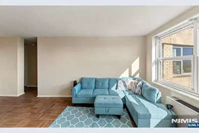 2000 Linwood Avenue 19N #19N, Fort Lee, NJ 07024 - Photo 18
