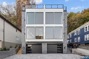 728 Undercliff Ave, Edgewater, NJ 07020 - Photo 1